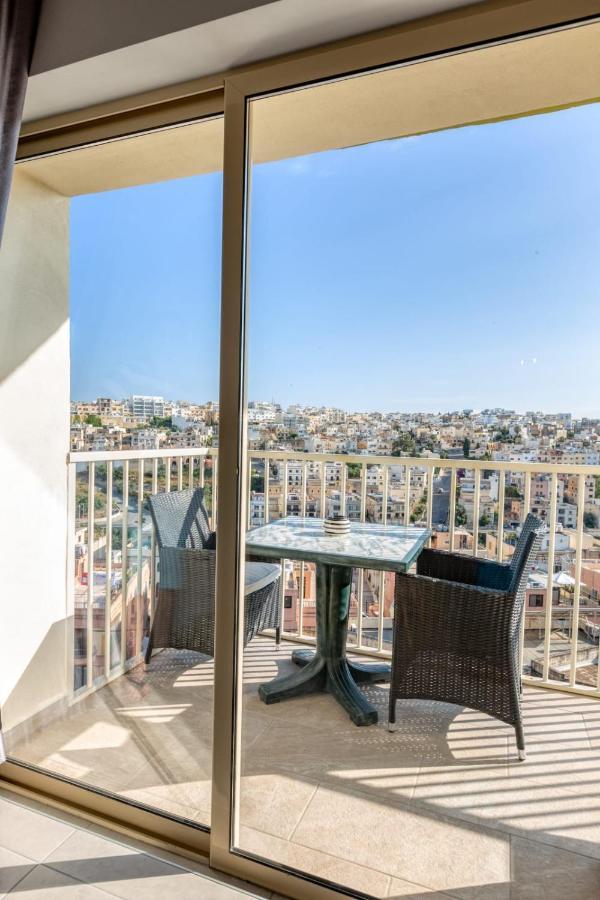 Pool Apartment Is-Swieqi Exterior foto